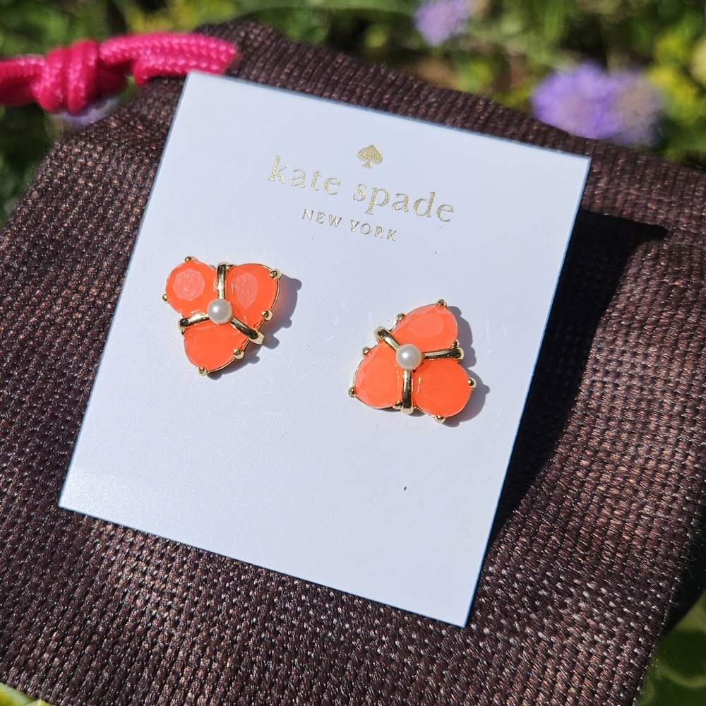 kate spade Coral Crystal Cluster Stud Earrings Faux Pearl 14k Gold Plated NWT - Picture 10 of 12